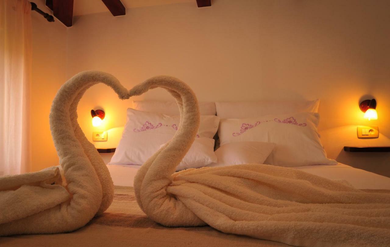 Luxury Apartment Alba With Pool Kanfanar Esterno foto